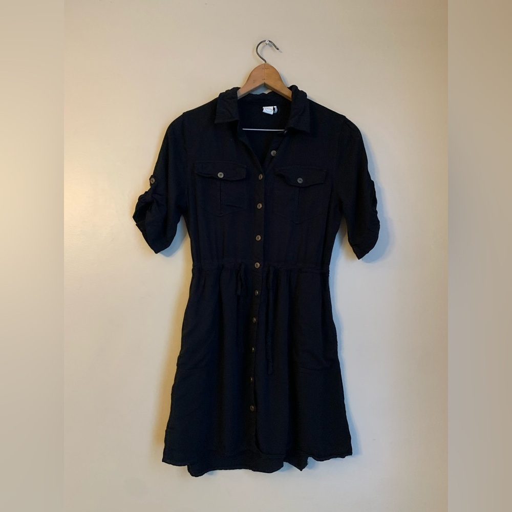 Paper crane black shirt dress mini classic basic
Size small